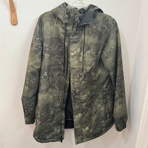 Women Volcom Camouflage Snow Jacket